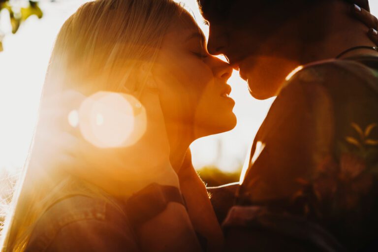 kiss