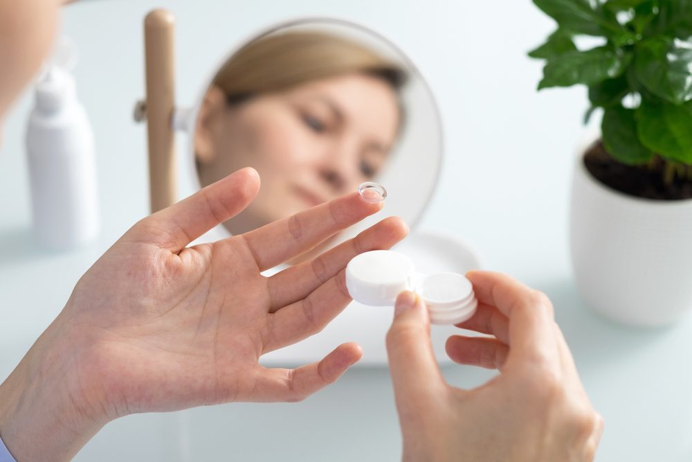 Sun-Blocking Contact Lenses