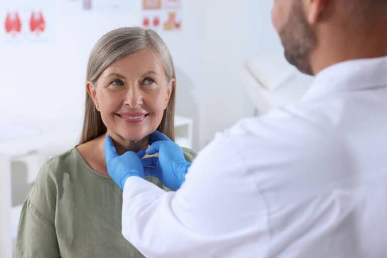 symptoms of hyperthyroidism